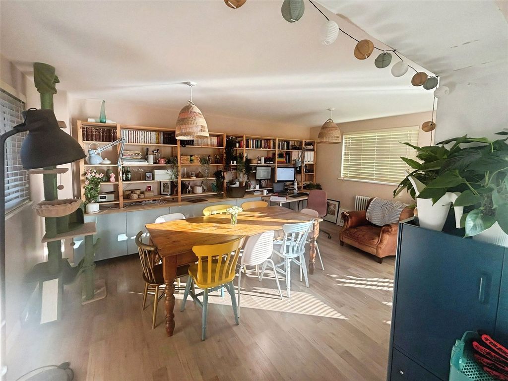 Property photo 2 of 18 Open Plan Dining