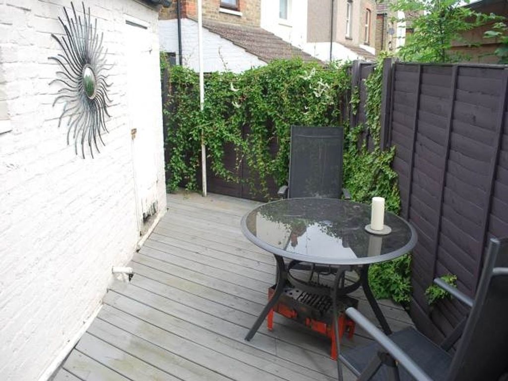 Property photo 3 of 12 Garden