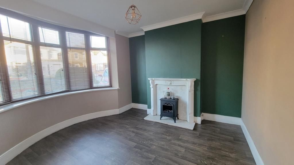 Property photo 3 of 8 Dining Room