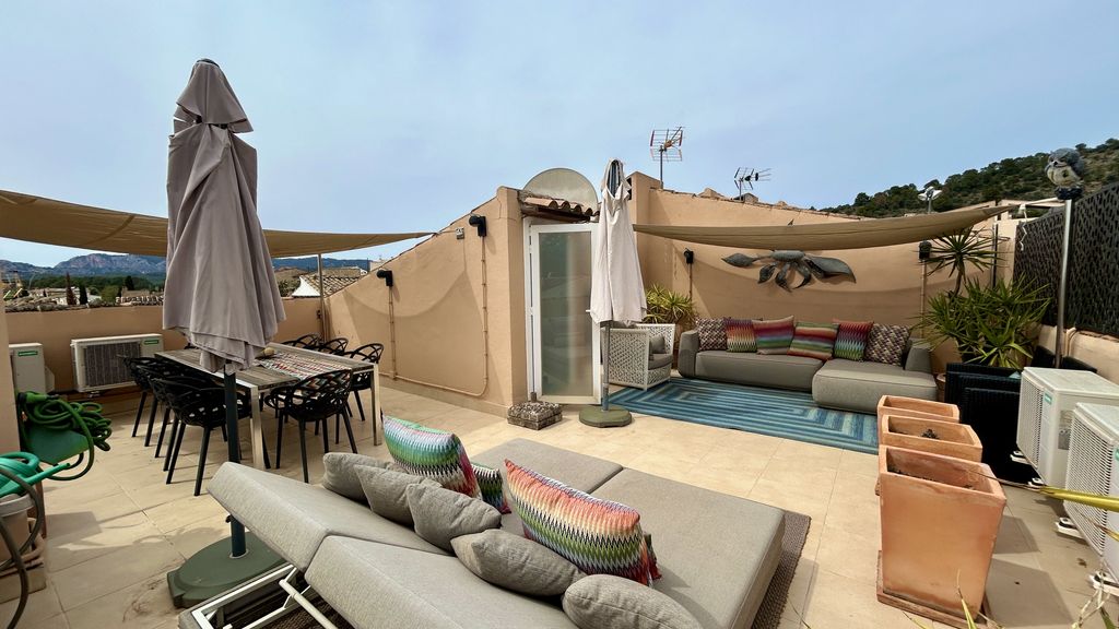 Property photo 3 of 19 P 81443 14.04.25_003.Jpg