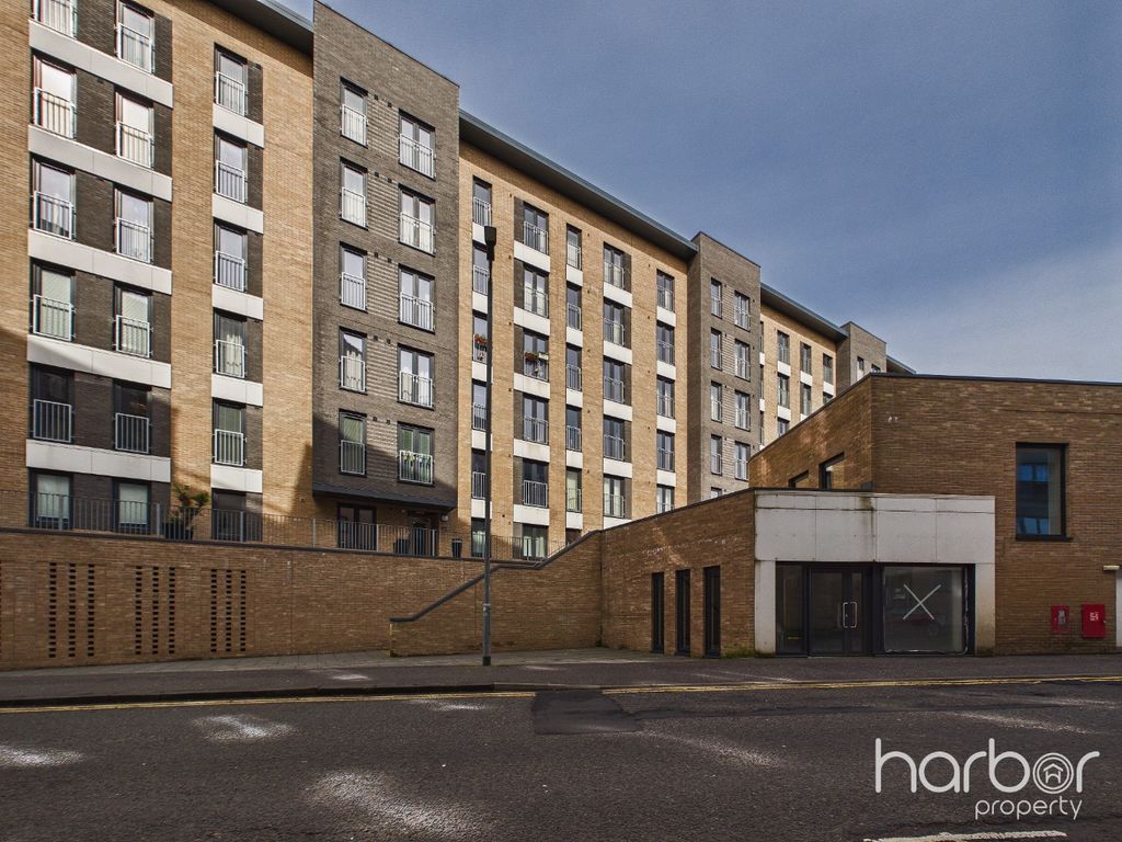 Property photo 1 of 17 5053101