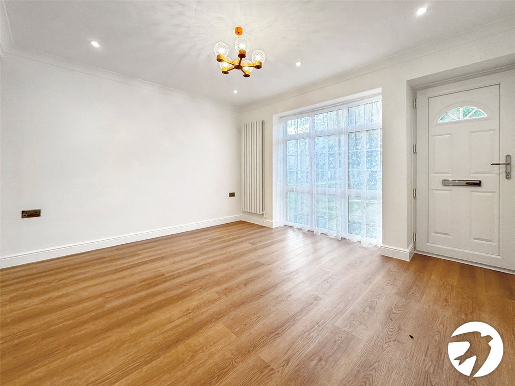 Property photo 2 of 13 Picture No. 08