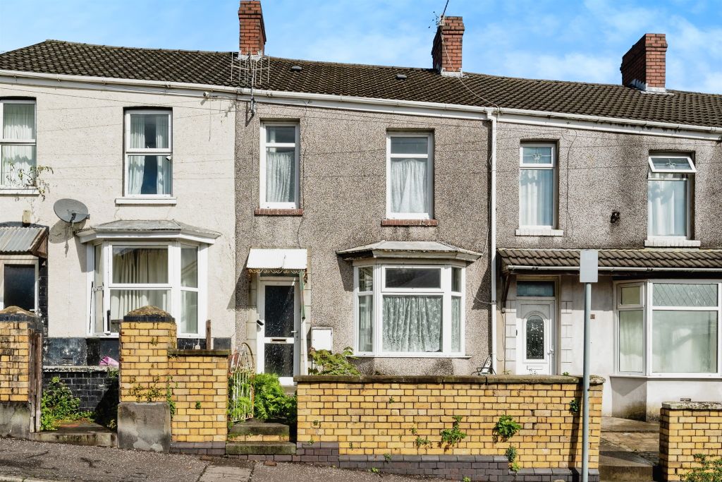 Property photo 1 of 17