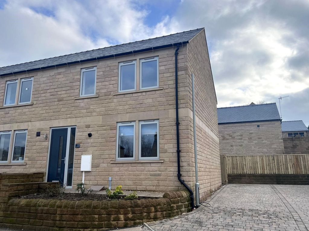 Property photo 1 of 14 Outside &amp; Parking