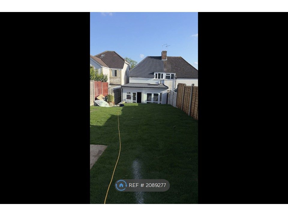 Property photo 2 of 23