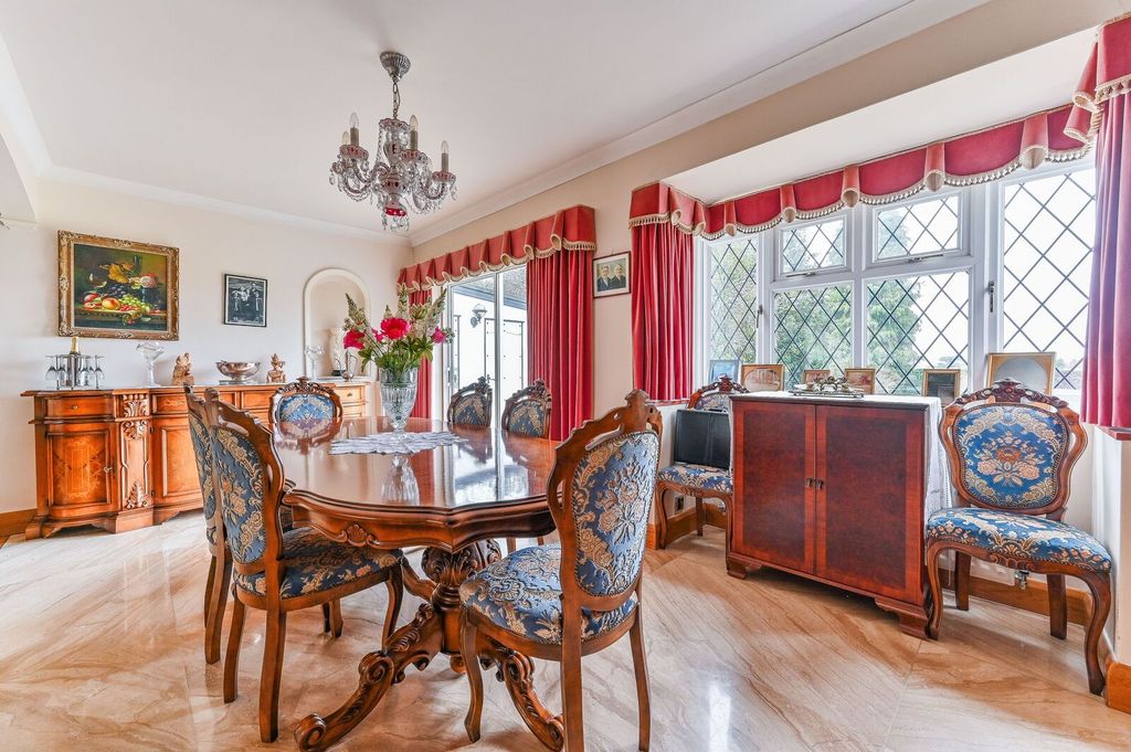 Additional image 26 of 5 bed detached house for saleGrimwade Avenue, Lloyd Park, Croydon CR0