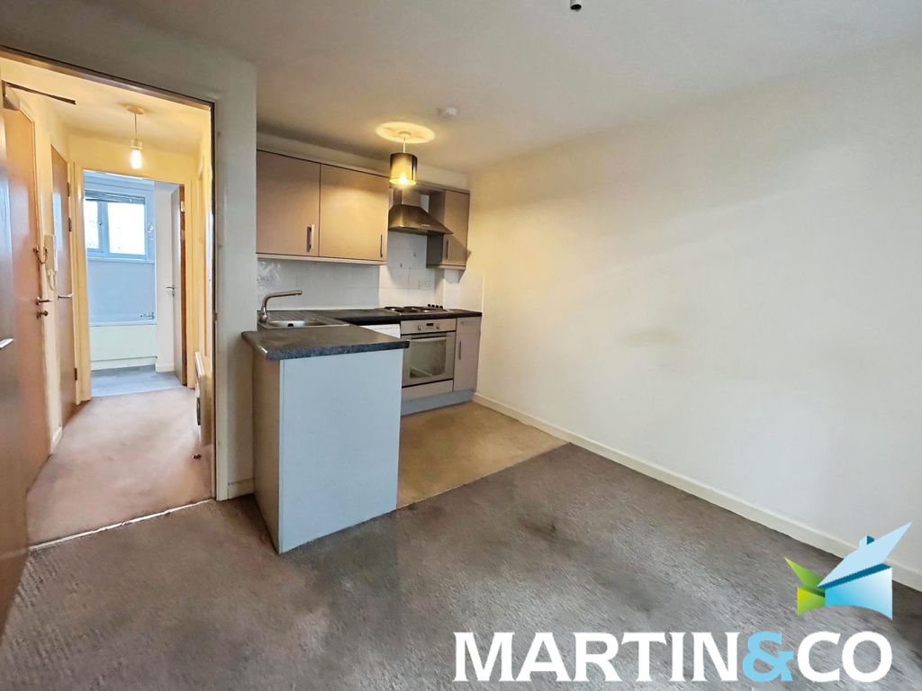 Property photo 2 of 8 E63d5998-Img-20250923-Wa0006