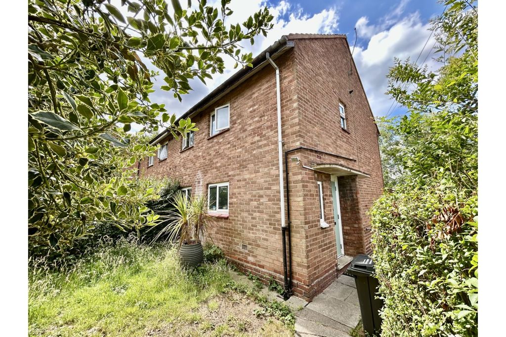 Property photo 1 of 8