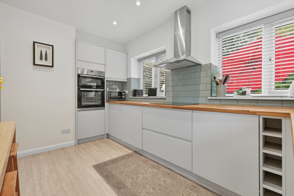 Property photo 3 of 25 Picture No. 22