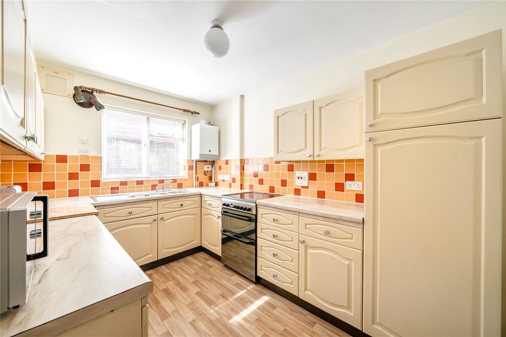 Property photo 3 of 11 Picture No. 19