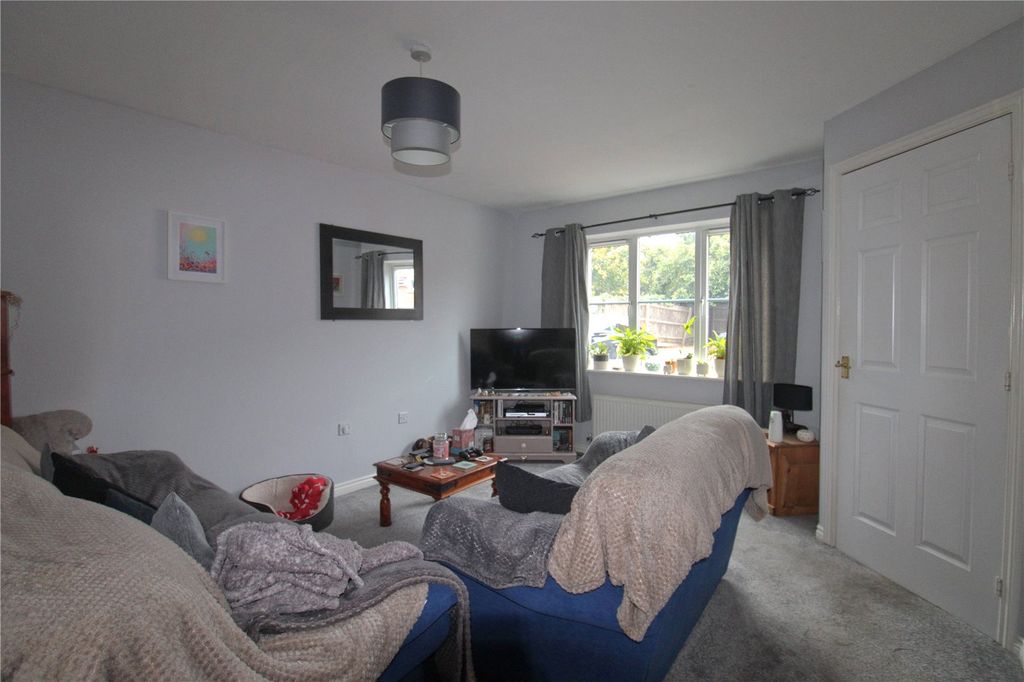 Property photo 3 of 17 Picture No. 07