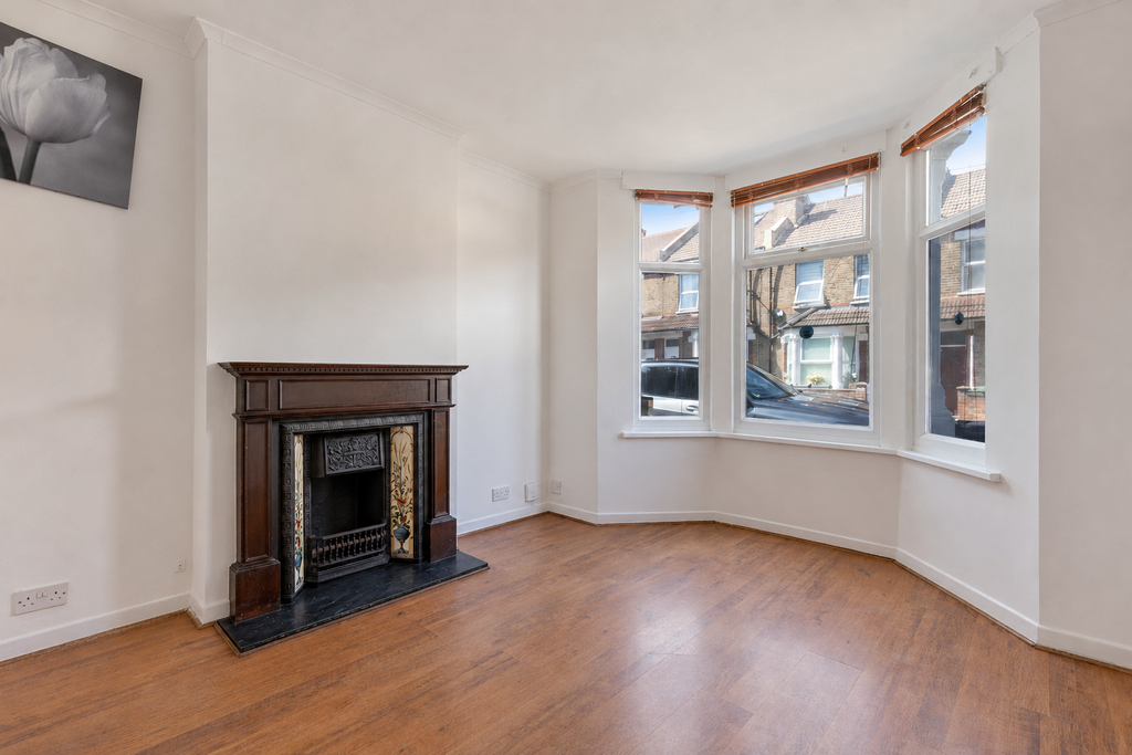 Property photo 2 of 8 B69Ea026-9d83-4449-95F8-Bba6899F6A0d