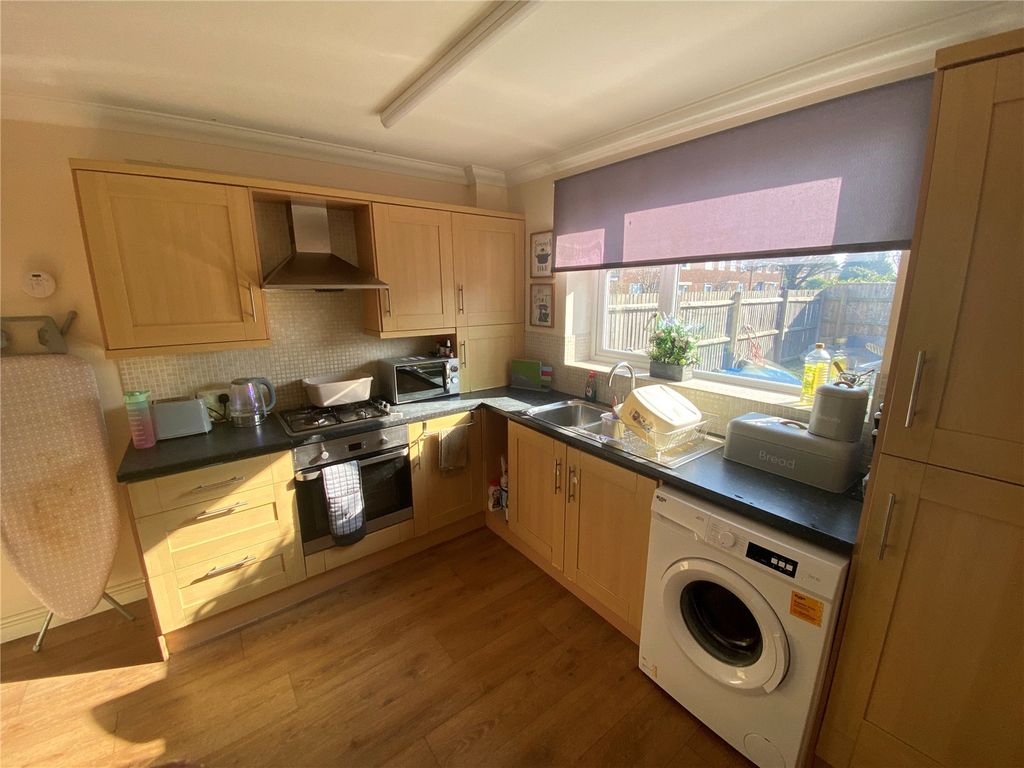 Property photo 3 of 15 Picture No. 13