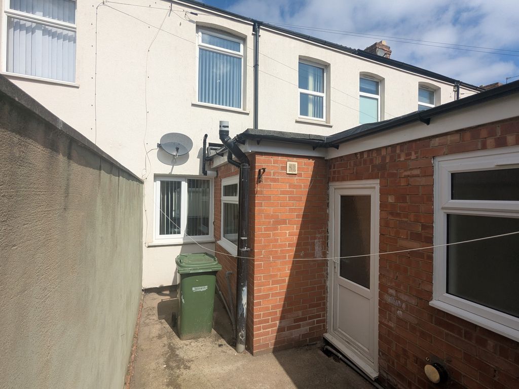Property photo 2 of 14