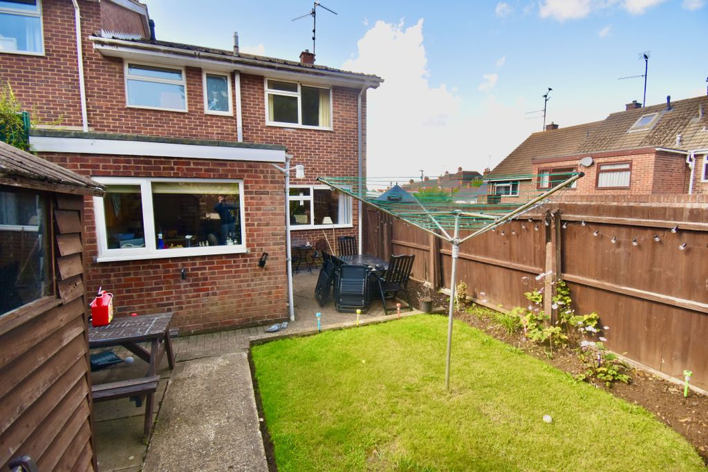 Property photo 3 of 5