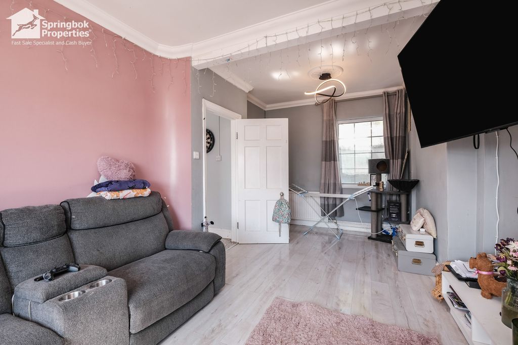 Property photo 3 of 16 Image 2