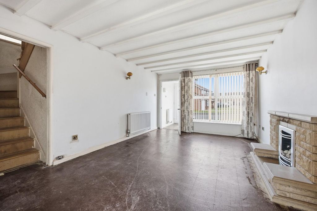 Property photo 2 of 19