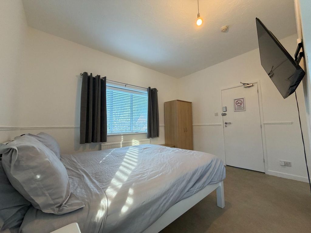 Property photo 3 of 10 Photo 03-12-2025, 11 29 46.Jpg