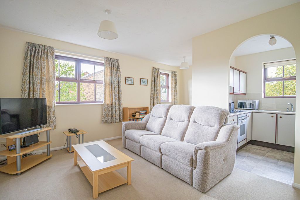 Property photo 2 of 9 5398825