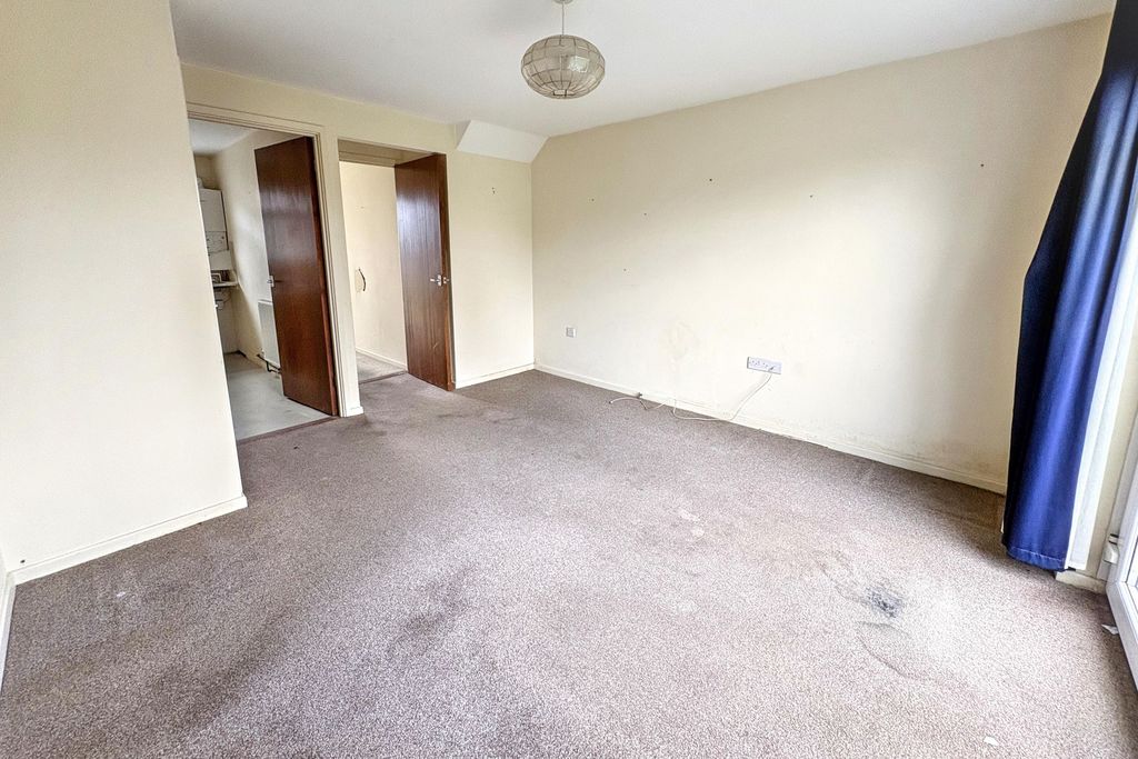 Property photo 3 of 14 2 Cornubia Close, Hayle, Cornwall, Tr27 4Rl