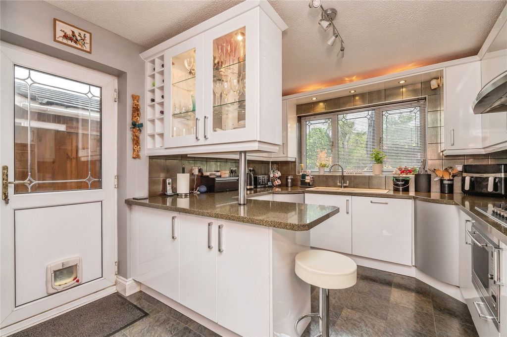 Property photo 2 of 26 Kitchen