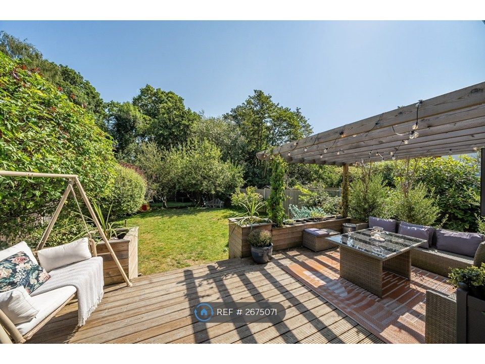 Property photo 3 of 5