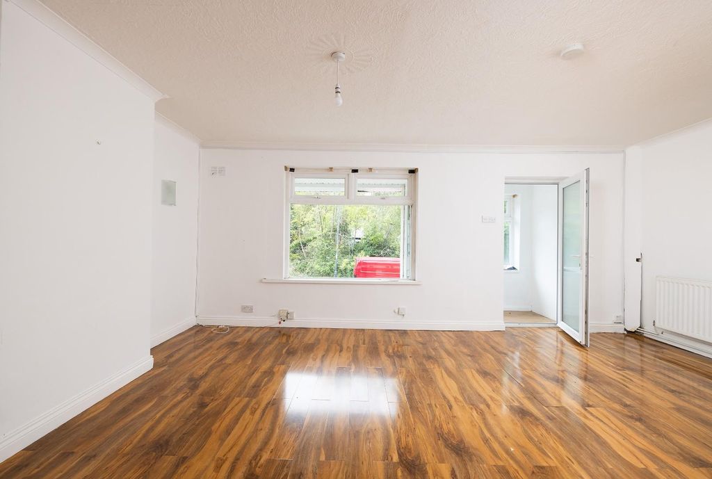 Property photo 1 of 33 014A6130.Jpg