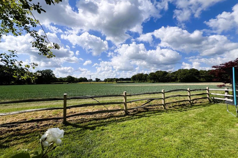 Property photo 2 of 14 Photo 18