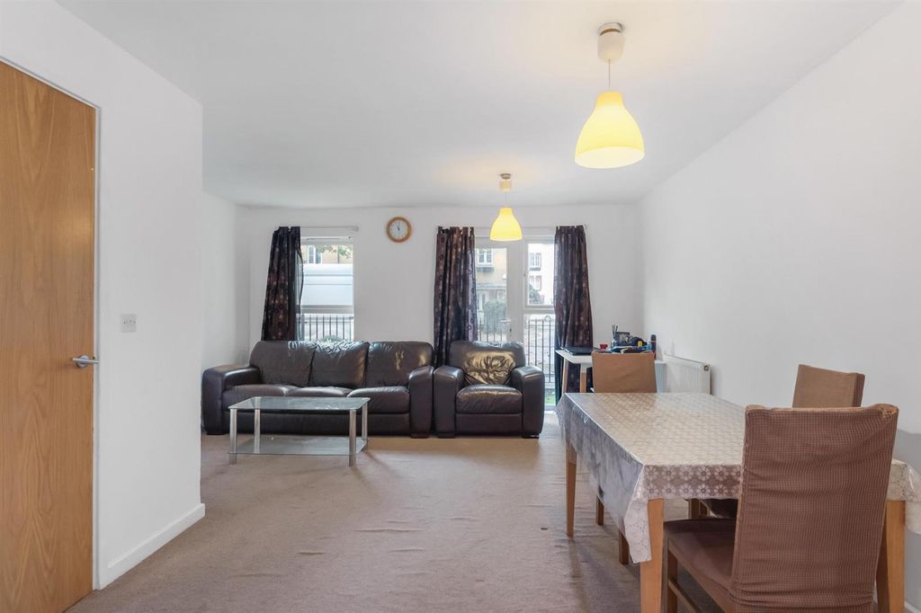 Property photo 1 of 16 Zii_7894-Hdr.Jpg
