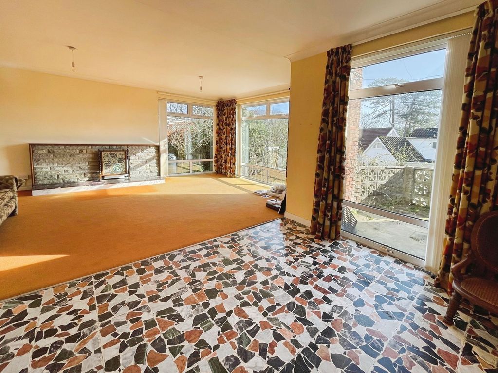 Property photo 2 of 22