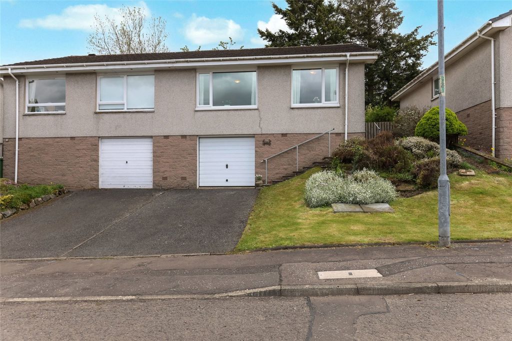 Property photo 1 of 25 Picture No. 01