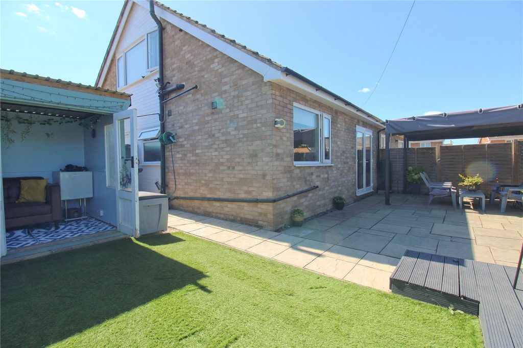 Property photo 2 of 23 Picture No. 10