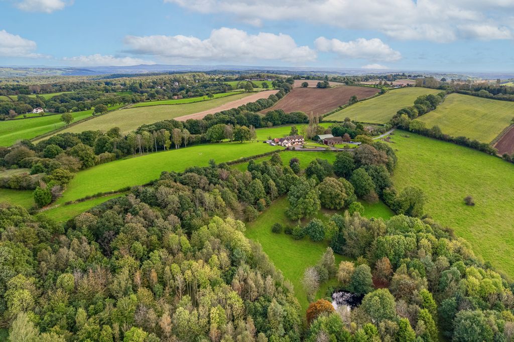 Property photo 2 of 38