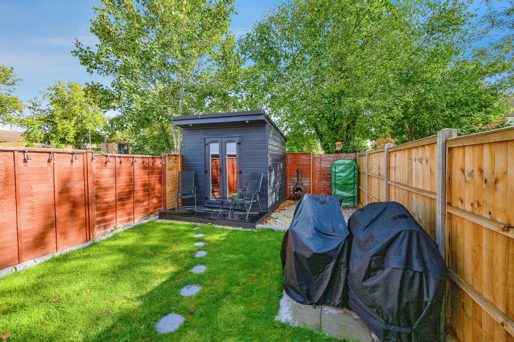 Property photo 3 of 15