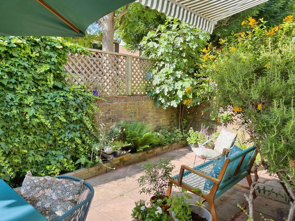 Property photo 3 of 12