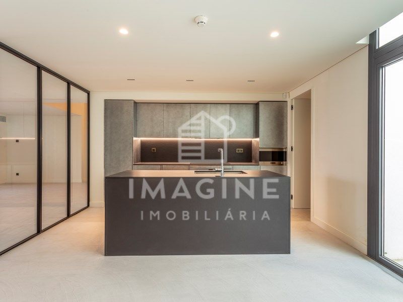 Property photo 1 of 73