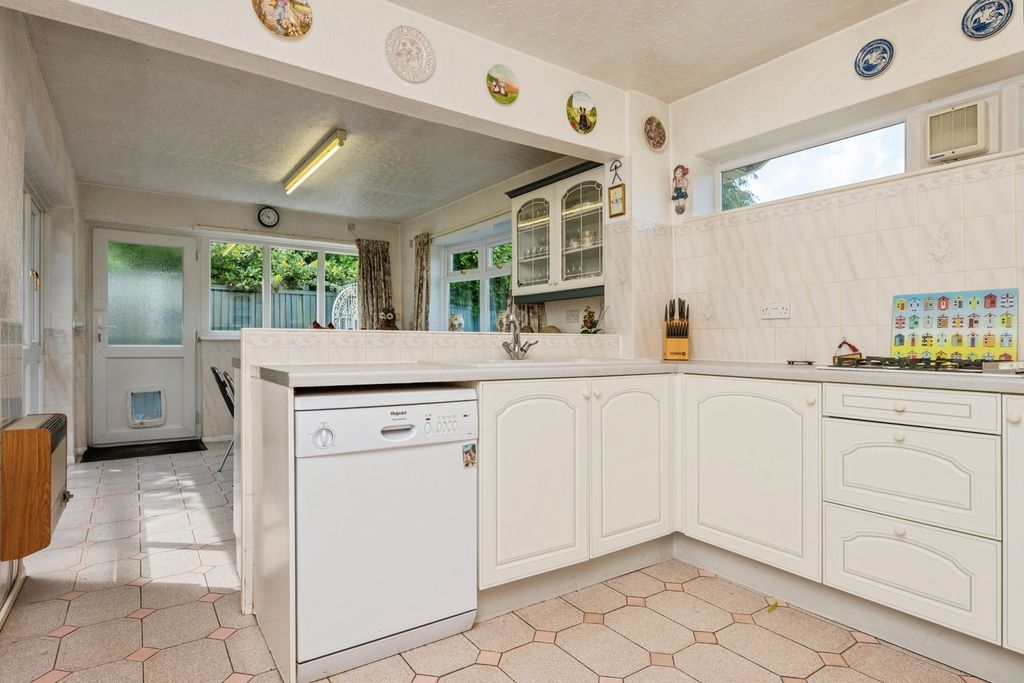 Property photo 3 of 21 Pbox-Img.Jpg