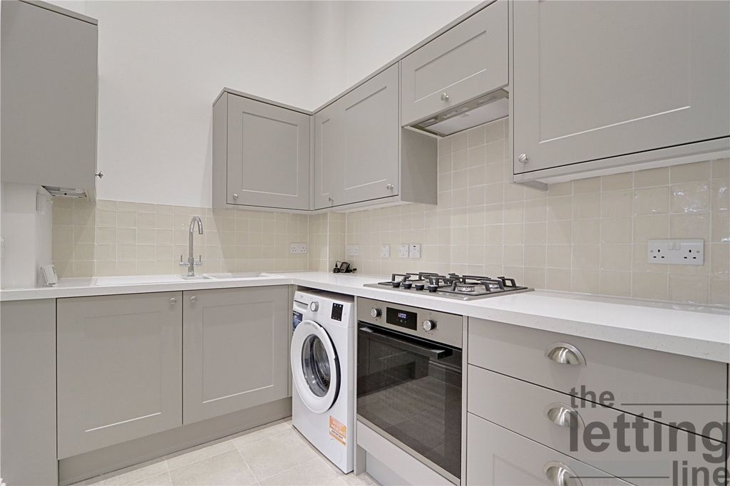 Property photo 1 of 10 Picture No. 15