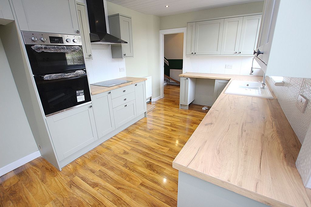 Property photo 2 of 15 Kitchen