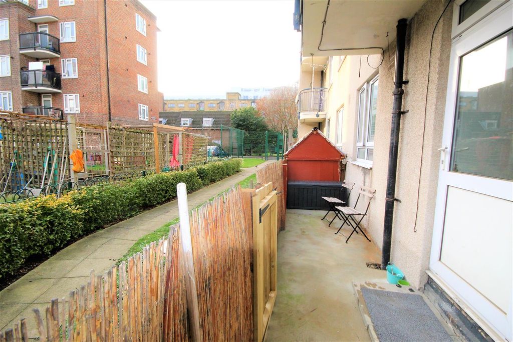 Property photo 3 of 15