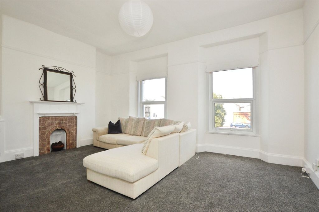 Property photo 2 of 7 Picture No. 02