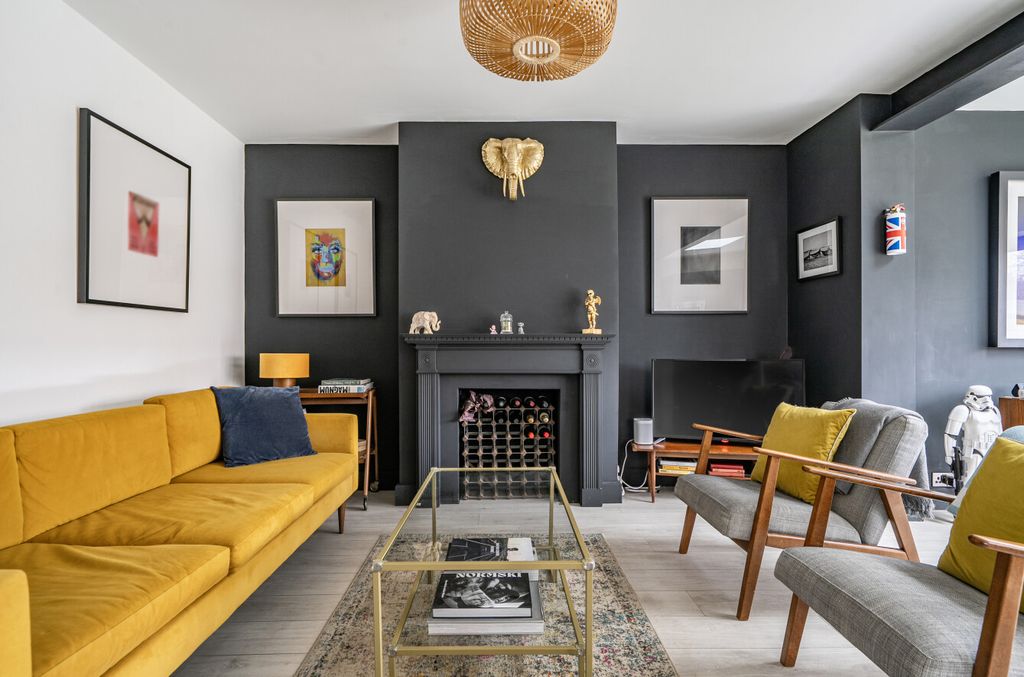 Property photo 3 of 28 1399942-7-69690d4...