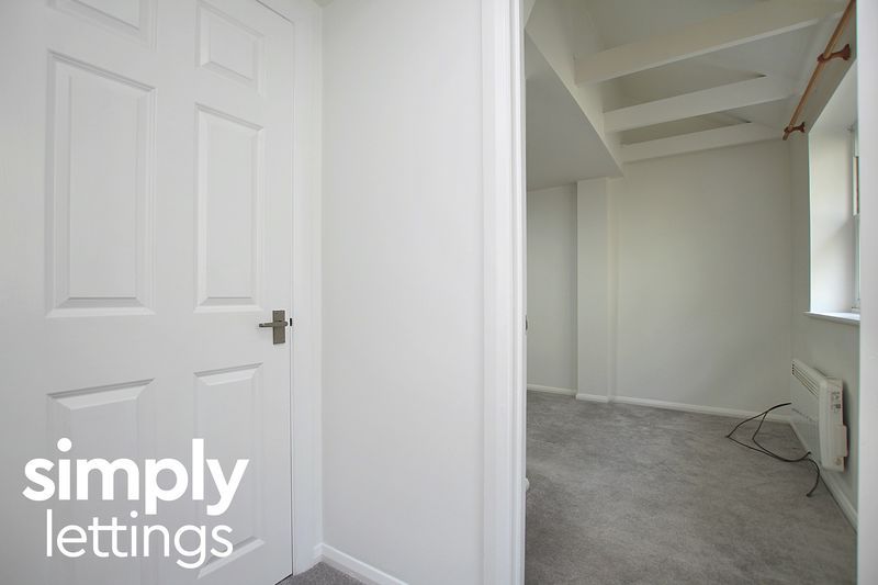 Property photo 2 of 7 Photo 7