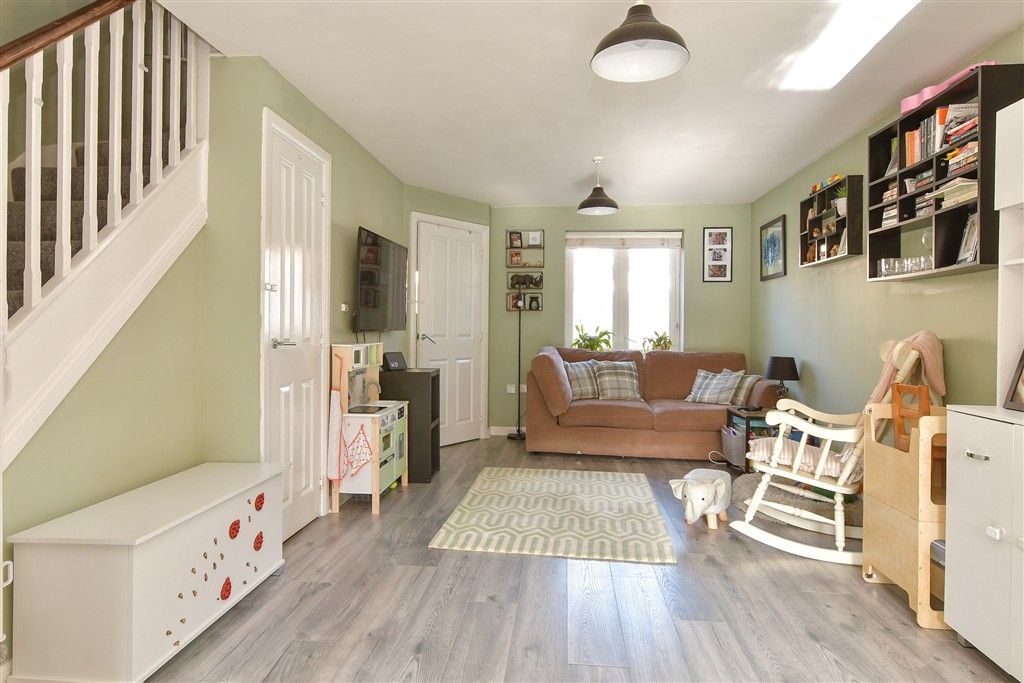 Property photo 3 of 12 Lounge/Dining Area