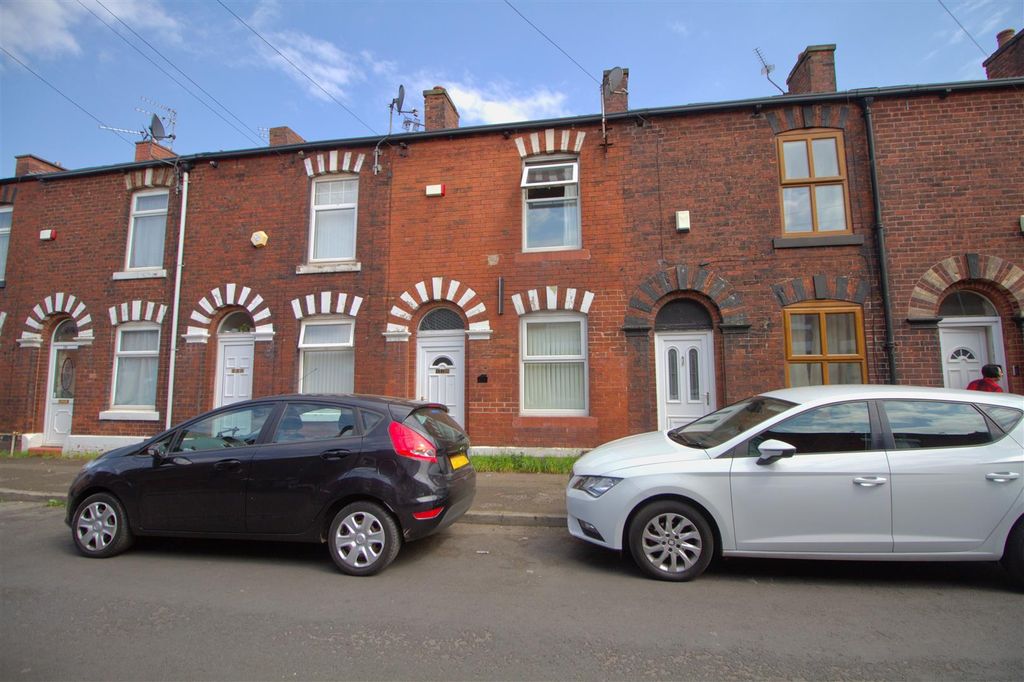 Property photo 1 of 9 Front View.Jpg