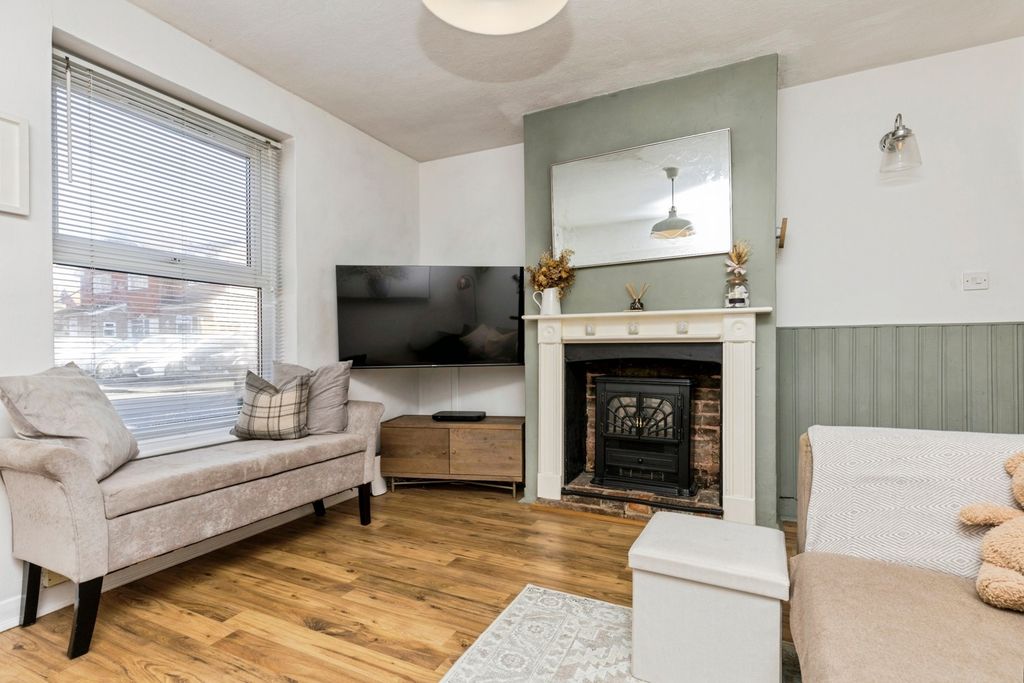 Property photo 3 of 22 Pbox-Img.Jpg