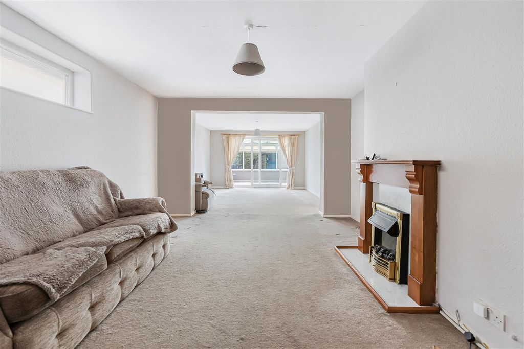 Property photo 2 of 19 10_78424.Jpg