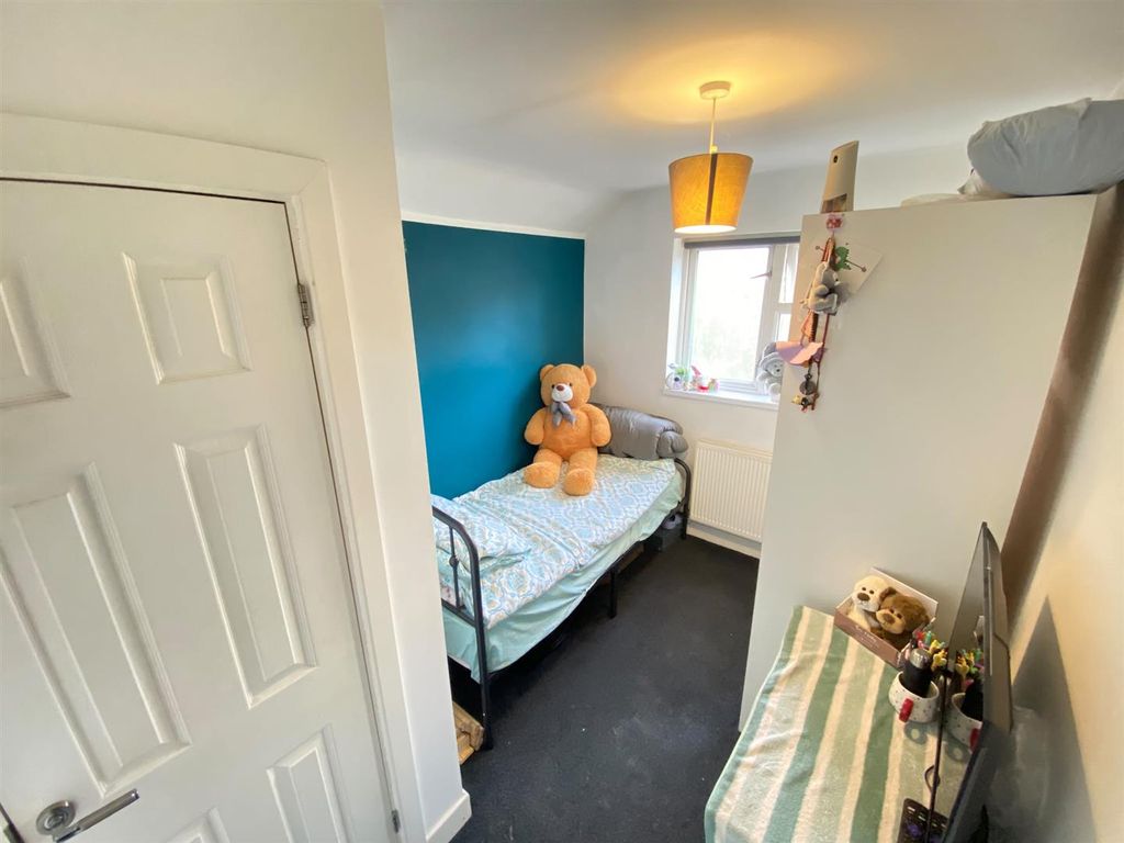Property photo 2 of 4