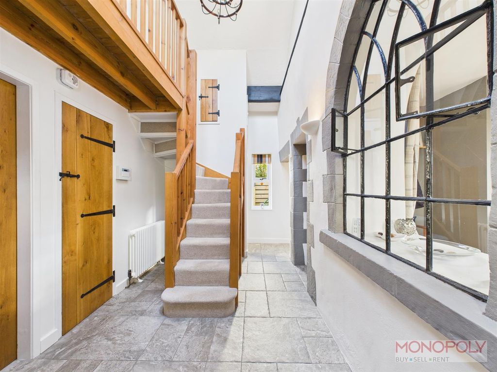 Property photo 2 of 30 Cam04439G0-Pr0183-Still008.Jpg