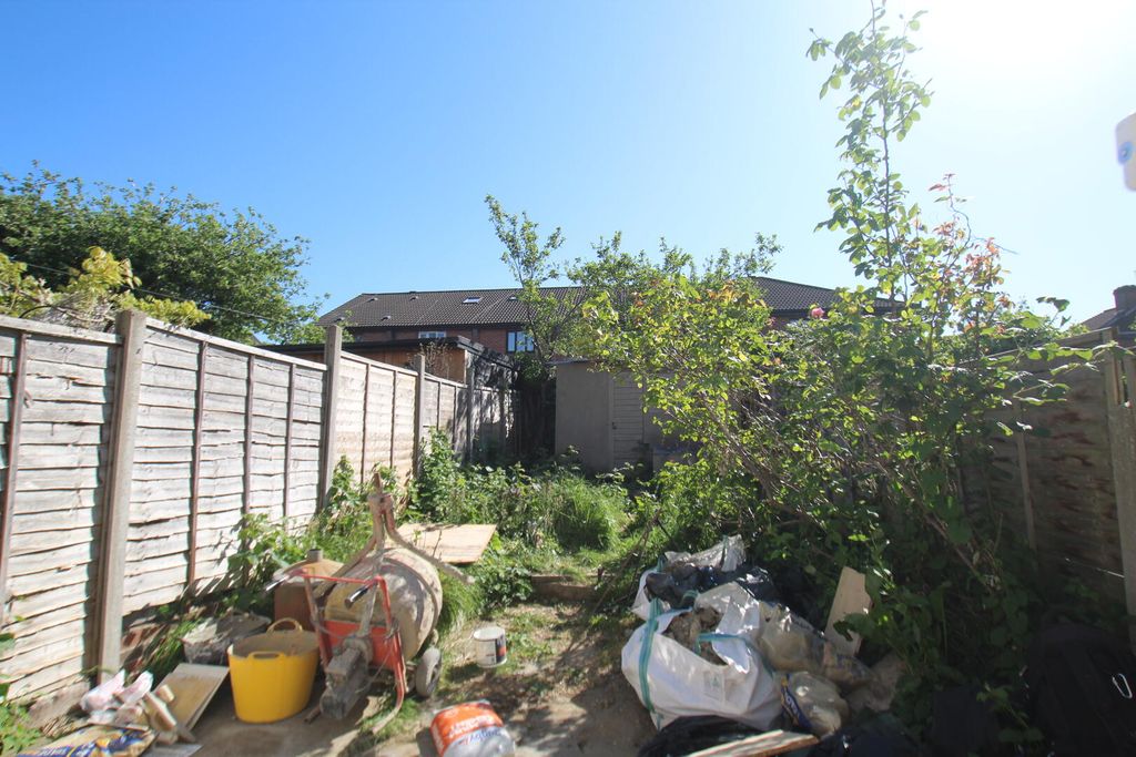 Property photo 2 of 11 Rear Garden